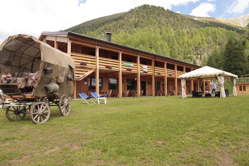 La Tresenda Hotel And Mountain Farm Livigno Eksteriør billede