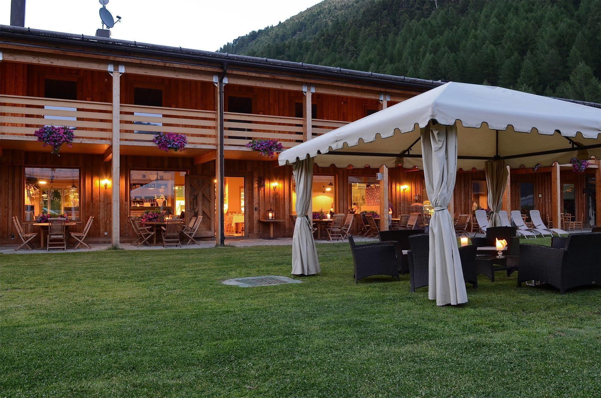 La Tresenda Hotel And Mountain Farm Livigno Eksteriør billede